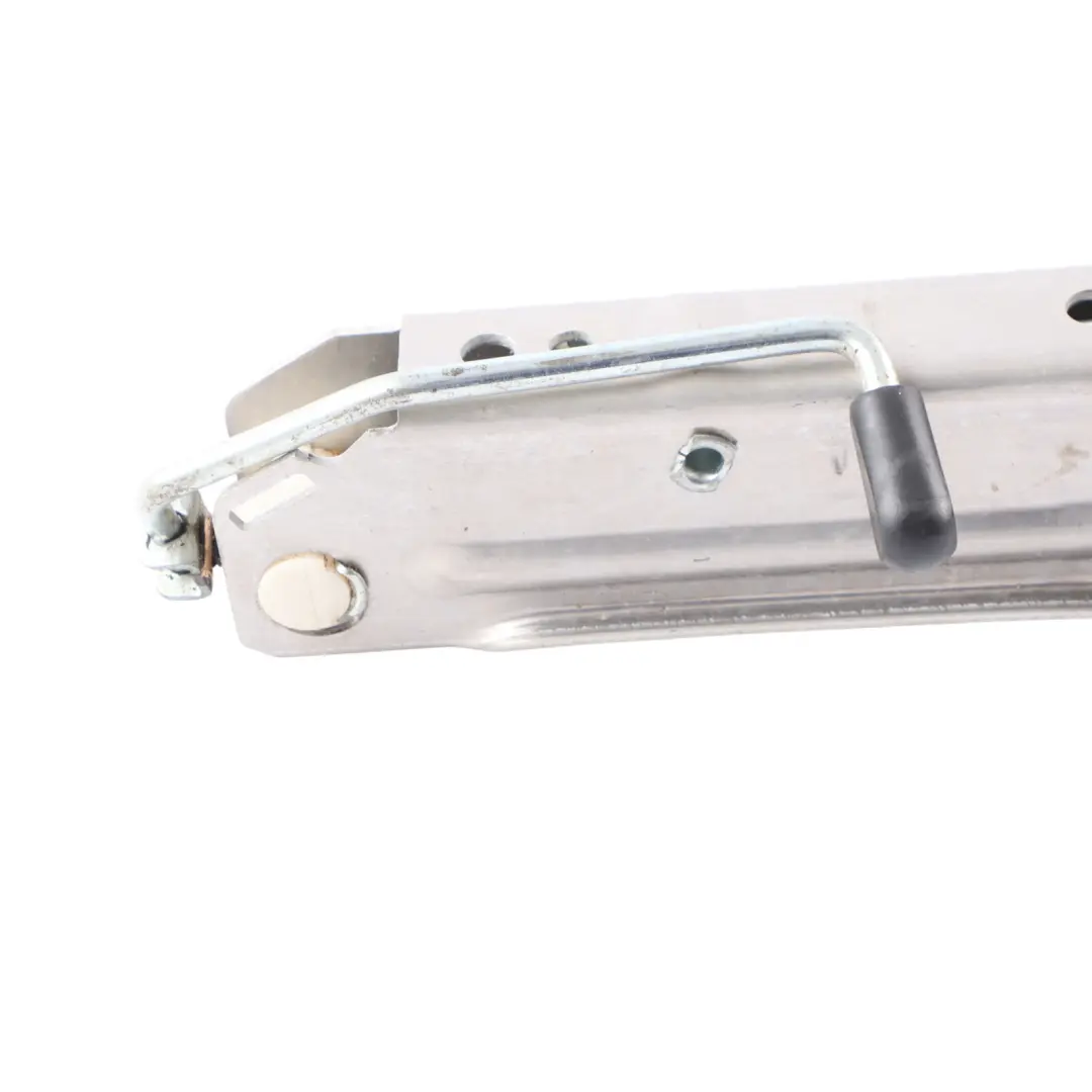 Lifting Jack Car Tool Emergency Wheel Lift to Audi A4 B7 with Part number 8E0011031C Audi A4 B7 Lifting Jack Car Tool Emergency Wheel Lift - SKU 8E0011031C - Part number 8E0011031C