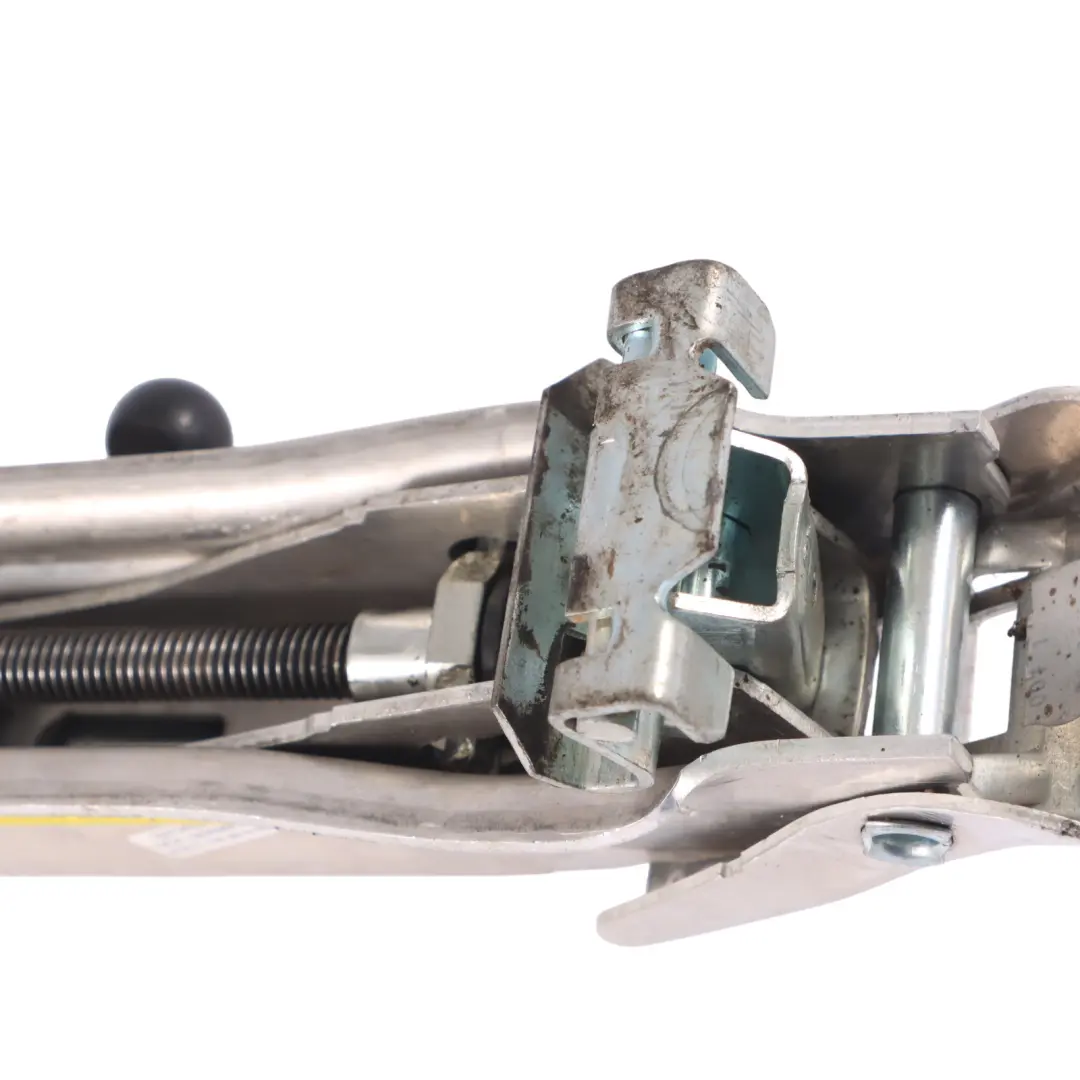 Emergency Tool Auto Heber Wagen Ersatzrad für Audi A4 B7 mit Teilenummer 8E0011031M Audi A4 B7 Emergency Tool Auto Heber Wagen Ersatzrad - SKU 8E0011031M - Teilenummer 8E0011031M