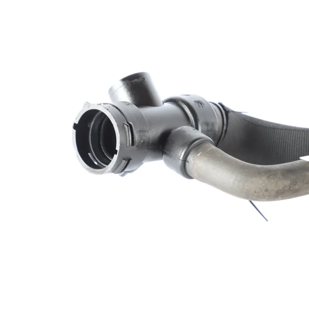 Durite De Liquide Refroidissement Radiateur D'Essence Audi A4 B7 2.0 - SKU 8E0121049L - Numéro de pièce 8E0121049L