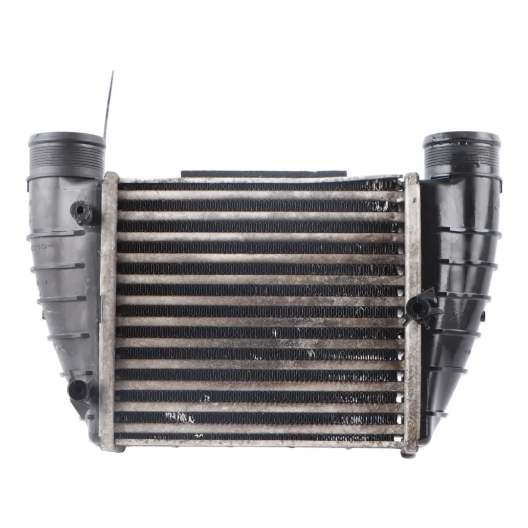 Charge Front Right O/S to Audi A4 B7 2.0 TFSI Intercooler Air with Part number 8E0145806M Audi A4 B7 2.0 TFSI Intercooler Air Charge Front Right O/S - SKU 8E0145806M - Part number 8E0145806M