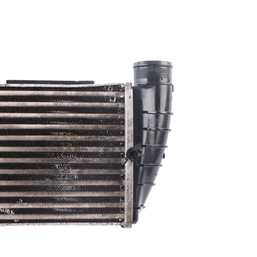 Charge Front Right O/S to Audi A4 B7 2.0 TFSI Intercooler Air with Part number 8E0145806M Audi A4 B7 2.0 TFSI Intercooler Air Charge Front Right O/S - SKU 8E0145806M - Part number 8E0145806M