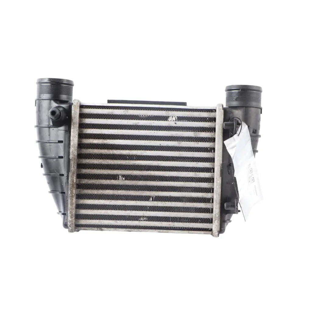 Charge Front Right O/S to Audi A4 B7 2.0 TFSI Intercooler Air with Part number 8E0145806M Audi A4 B7 2.0 TFSI Intercooler Air Charge Front Right O/S - SKU 8E0145806M - Part number 8E0145806M