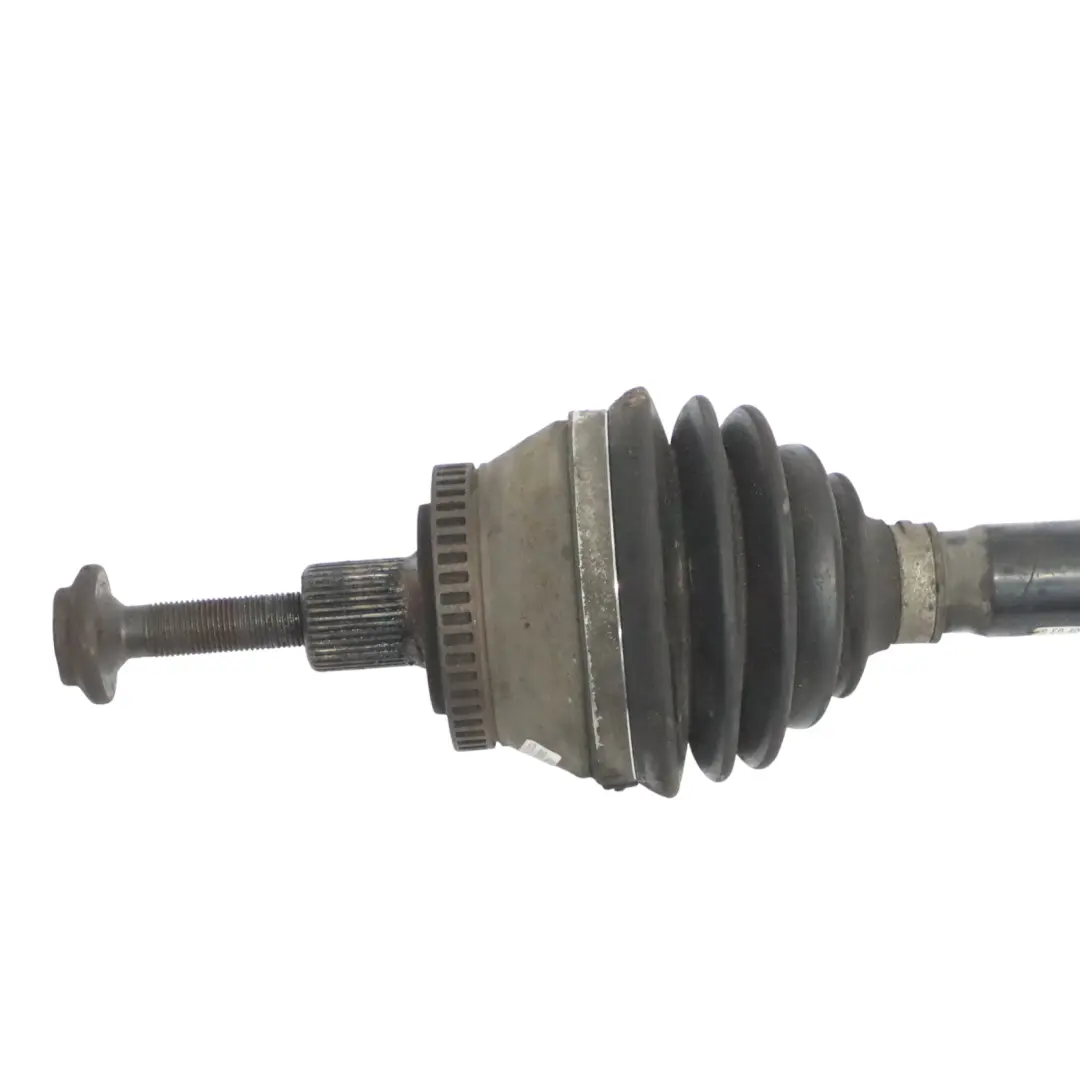 Audi A4 B7 2.0 TDI BRE diesel Essieu avant Arbre transmission droit - SKU 8E0407272AT - Numéro de pièce 8E0407272AT