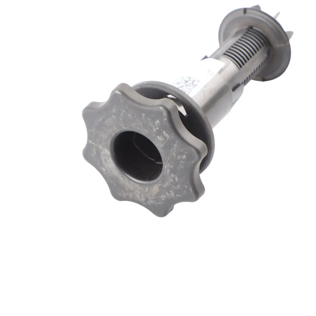 Supporto Ruota Di Scorta Vite Di Montaggio per Audi A4 B7 con numero di parte 8E0803899B Audi A4 B7 Supporto Ruota Di Scorta Vite Di Montaggio - SKU 8E0803899B - Numero di parte 8E0803899B