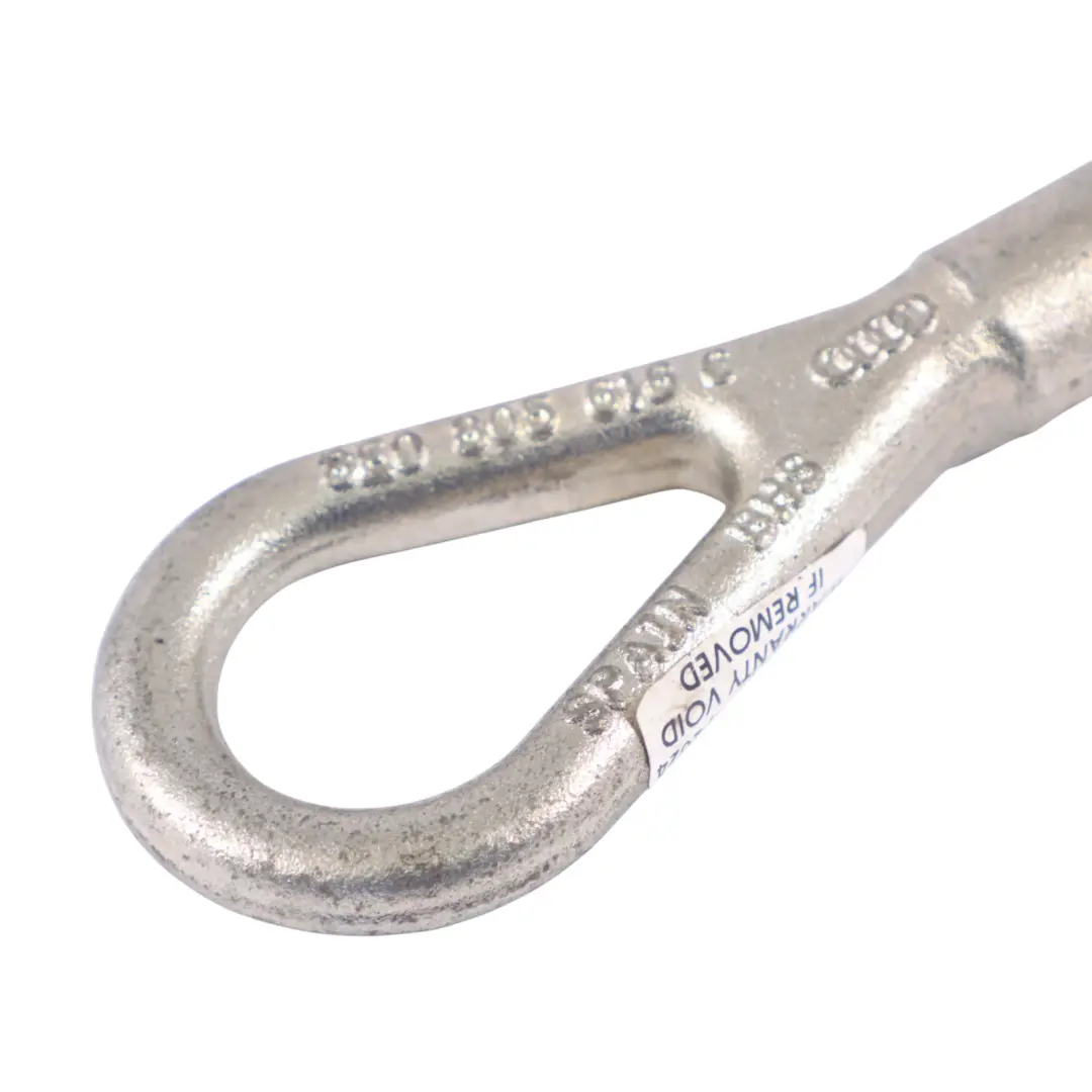 Anilla de remolque Gancho para Audi A4 B7 con número de pieza 8E0805616C Audi A4 B7 Anilla de remolque Gancho - SKU 8E0805616C - Número de pieza 8E0805616C
