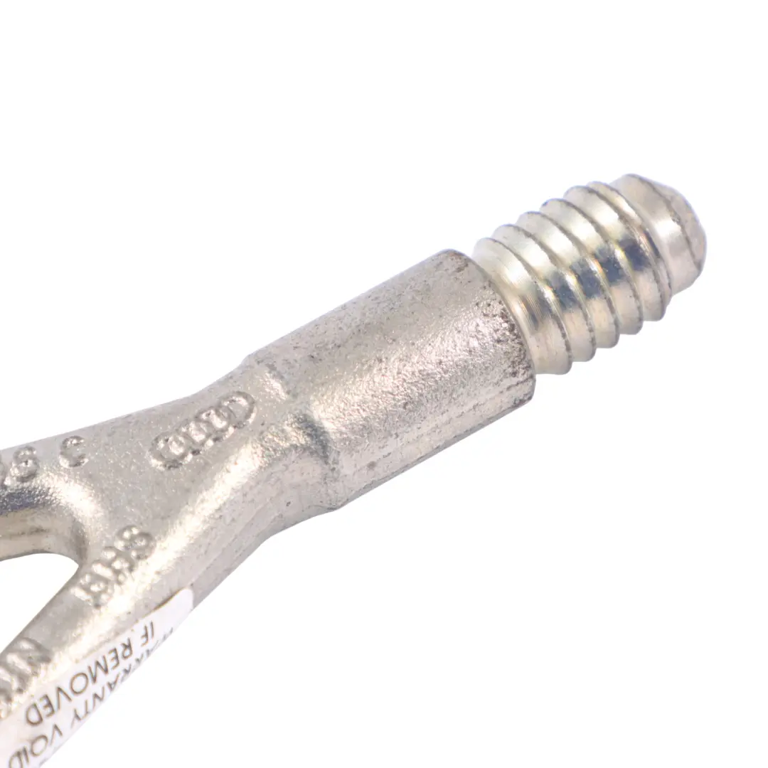 Anilla de remolque Gancho para Audi A4 B7 con número de pieza 8E0805616C Audi A4 B7 Anilla de remolque Gancho - SKU 8E0805616C - Número de pieza 8E0805616C