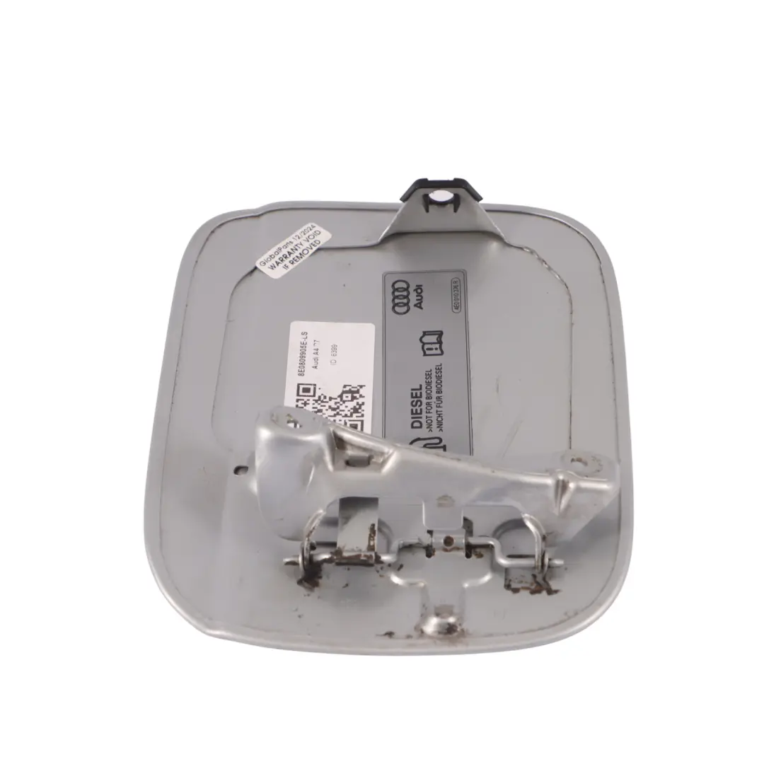 Audi A4 B7 Fuel Filler Flap Tank Cap Light Silver Metallic - LY7W - SKU 8E0809905E-LS - Part number 8E0809905E