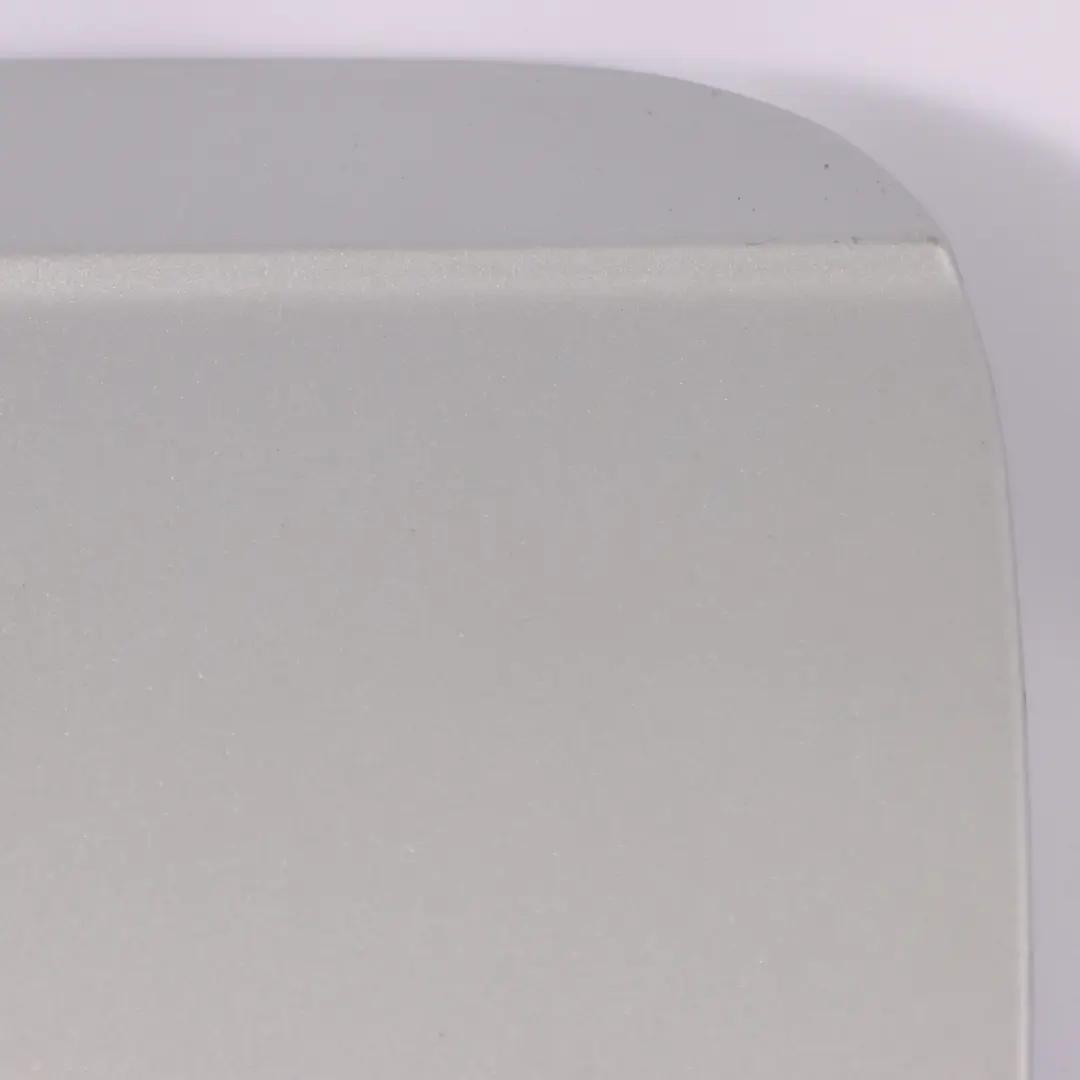 Audi A4 B7 Fuel Filler Flap Tank Cap Light Silver Metallic - LY7W - SKU 8E0809905E-LS - Part number 8E0809905E