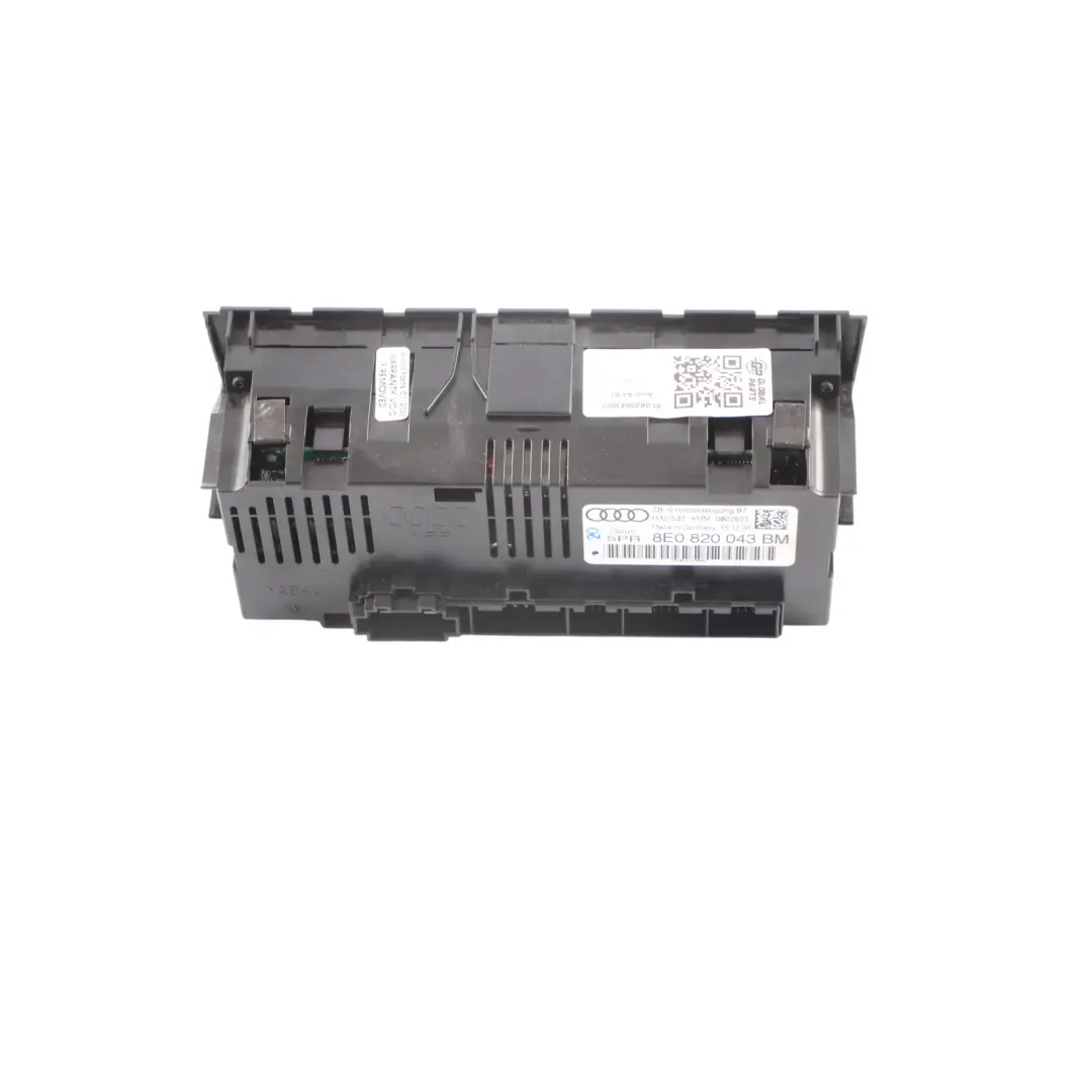 Automatik Klima Bedienteil Schalter Einheit für Audi A4 B7 mit Teilenummer 8E0820043BM Audi A4 B7 Automatik Klima Bedienteil Schalter Einheit - SKU 8E0820043BM - Teilenummer 8E0820043BM