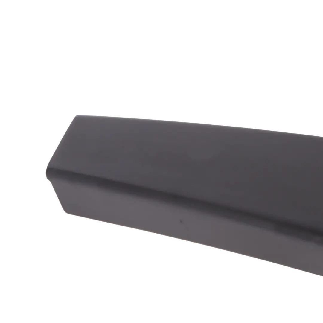 Rivestimento Esterno Montante B Blende Sinistro Nero per Audi A4 B7 con numero di parte 8E0853289D Audi A4 B7 Rivestimento Esterno Montante B Blende Sinistro Nero - SKU 8E0853289D - Numero di parte 8E0853289D