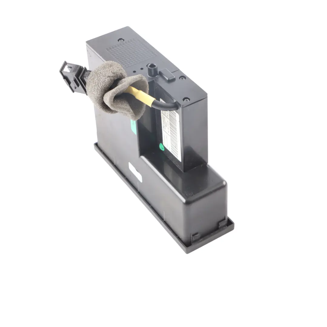 Ipod Interface Multimedia Storage Compartment 8E0857925B Audi A3 8P TT 8J A4 B7 - SKU 8E0857925H - Part number 8E0857925H
