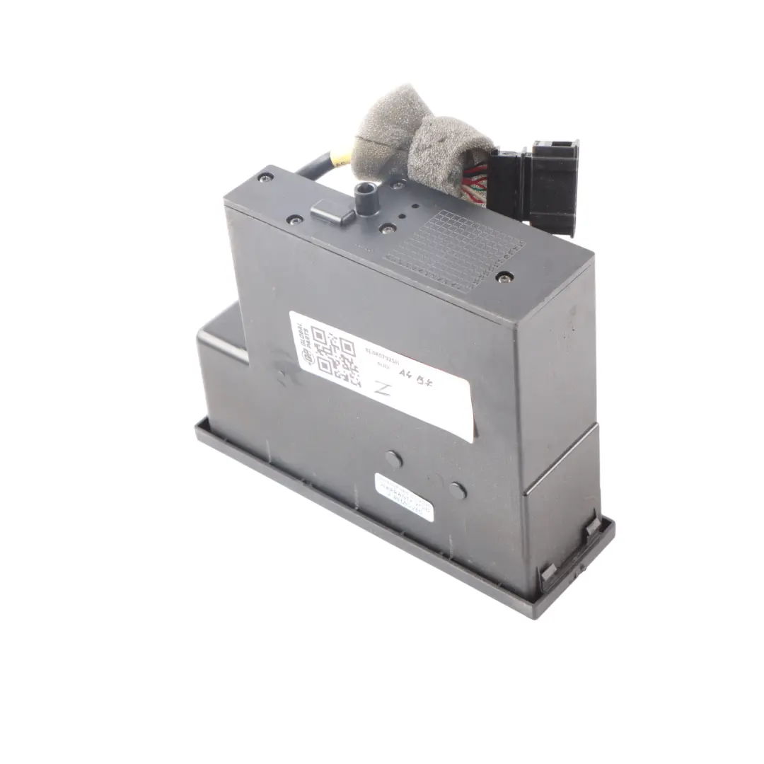 Audi A3 8P TT 8J A4 B7 Ipod Schnitt Stelle Multimedia Ablagefach 8E0857925B - SKU 8E0857925H - Teilenummer 8E0857925H