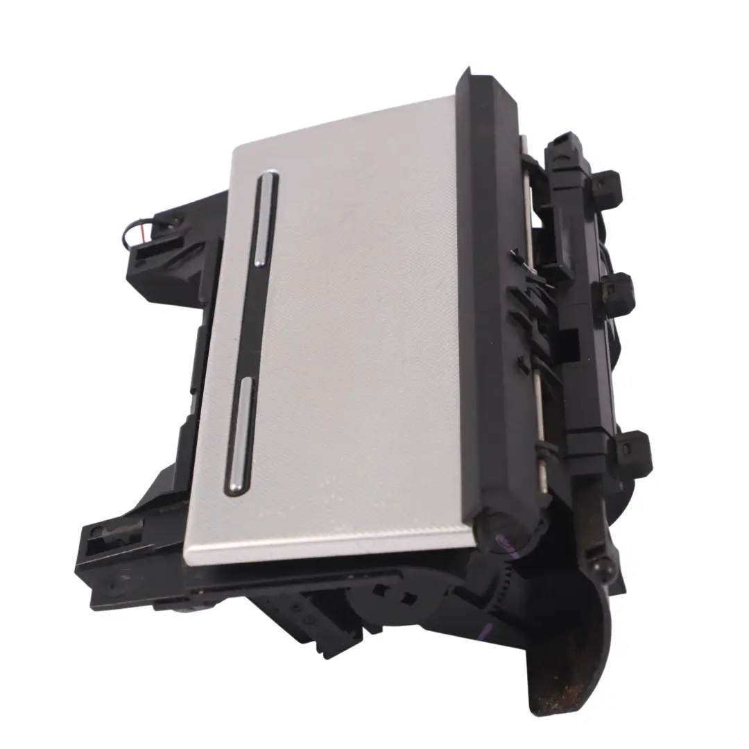 Audi A4 B7 Console Centrale Cendrier Compartiment Aluminium - SKU 8E0857951J - Numéro de pièce 8E0857951J