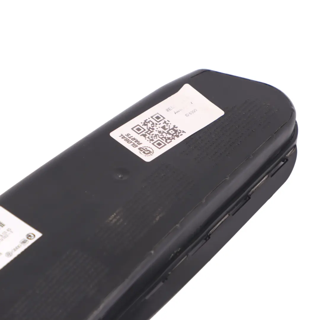 Módulo Unidad de Aire Lateral Asiento Delantero Derecho para Audi A4 B7 con número de pieza 8E0880242P Audi A4 B7 Módulo Unidad de Aire Lateral Asiento Delantero Derecho - SKU 8E0880242P - Número de pieza 8E0880242P