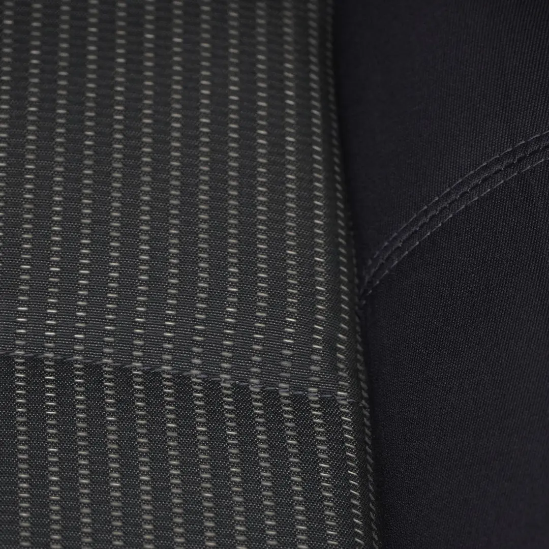 Sitz Vorne links Interieur Stoff Panther Soul Schwarz für Audi A4 B7 Sport mit Teilenummer 8E0881805Q Audi A4 B7 Sport Sitz Vorne links Interieur Stoff Panther Soul Schwarz - SKU 8E0881805Q-1 - Teilenummer 8E0881805Q