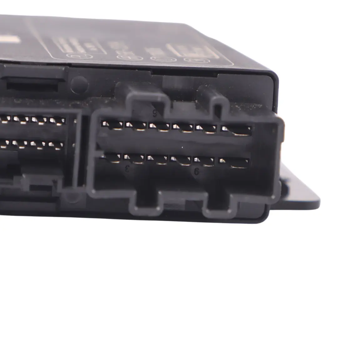 Contrôle confort corps BCM Unité module dalimentation ECU 8E0959433CQ pour Audi A4 B7 à propos du numéro de pièce 8E0959433CR Audi A4 B7 Contrôle confort corps BCM Unité module dalimentation ECU 8E0959433CQ - SKU 8E0959433CR - Numéro de pièce 8E0959433CR