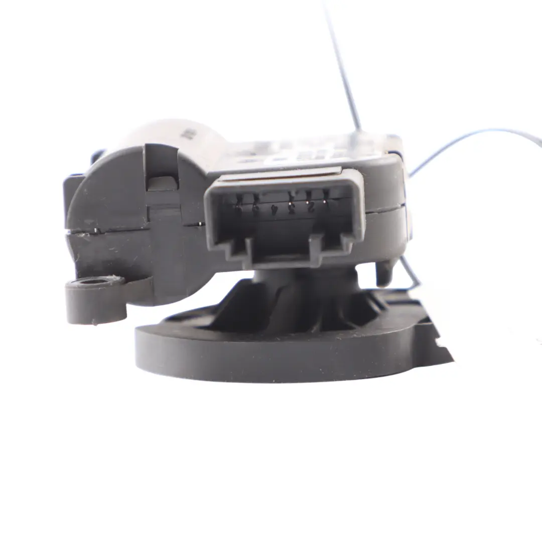 Audi A4 B7 Calentador Blower Flap Control Unit Válvula - SKU 8E2820511C - Número de pieza 8E2820511C