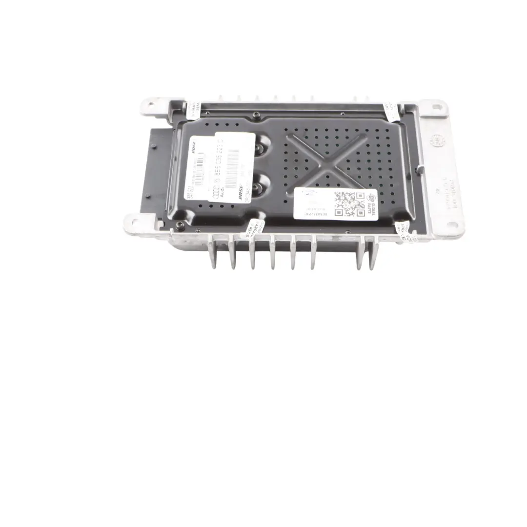 Wzmacniacz Bose Stereo Dźwięku do Audi A4 B7 o numerze 8E5035223C Audi A4 B7 Wzmacniacz Bose Stereo Dźwięku - SKU 8E5035223C - Numer Części 8E5035223C