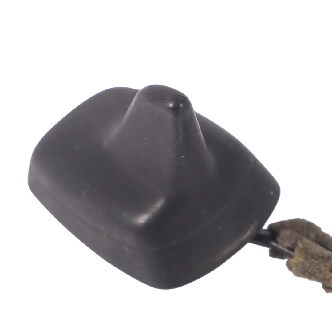 Antena Dachowa Reking GPS do Audi A4 B7 o numerze 8E9035503T Audi A4 B7 Antena Dachowa Reking GPS - SKU 8E9035503T - Numer Części 8E9035503T