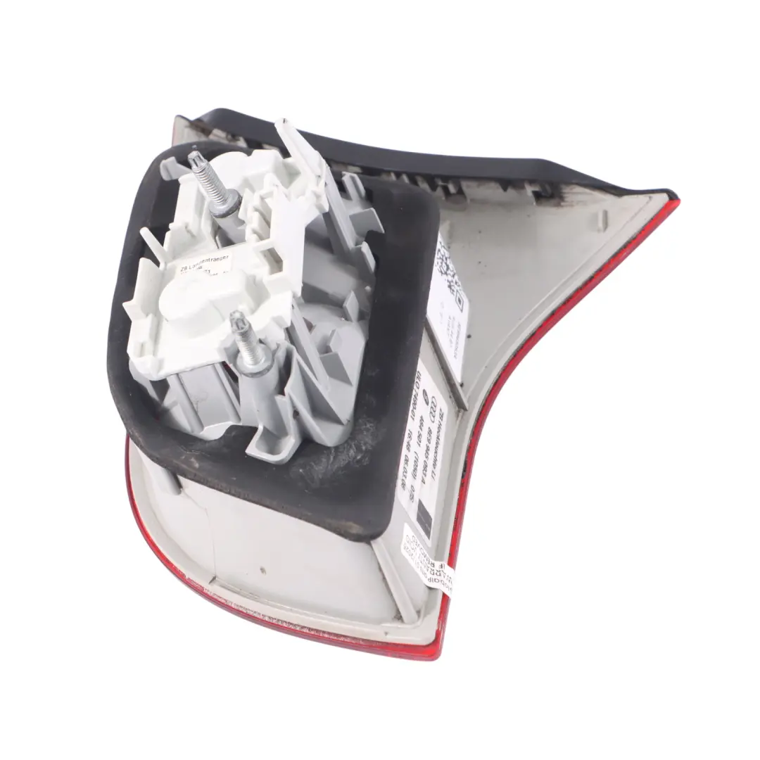 Audi A4 B7 Avant Hintere Heckklappe Luke Innere Lampe Licht Links - SKU 8E9945093A - Teilenummer 8E9945093A