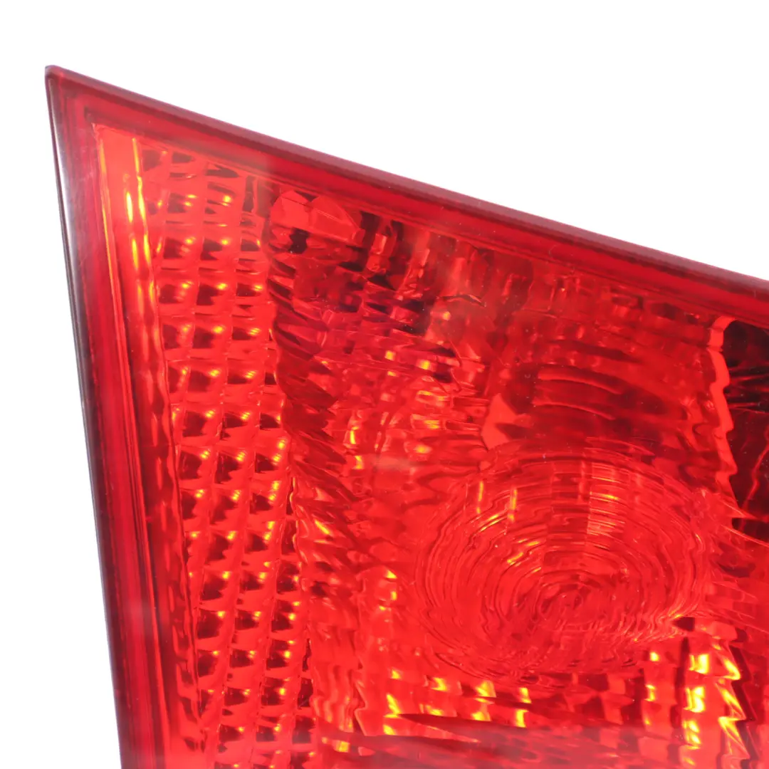 Audi A4 B7 Avant Hintere Heckklappe Luke Innere Lampe Licht Links - SKU 8E9945093A - Teilenummer 8E9945093A