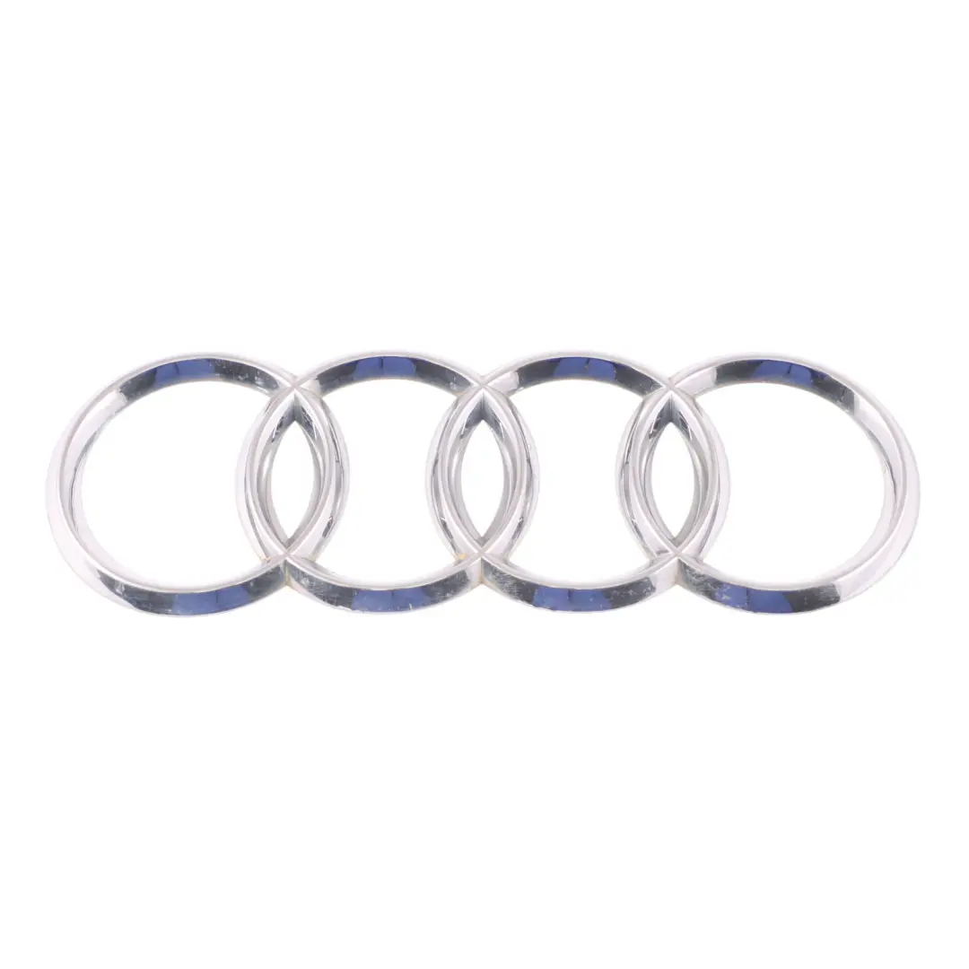 Emblemat Tył Logo Klapy Bagażnika Chrom do AUDI S4 A4 B8 o numerze 8F0853742 AUDI S4 A4 B8 Emblemat Tył Logo Klapy Bagażnika Chrom - SKU 8F0853742 - Numer Części 8F0853742