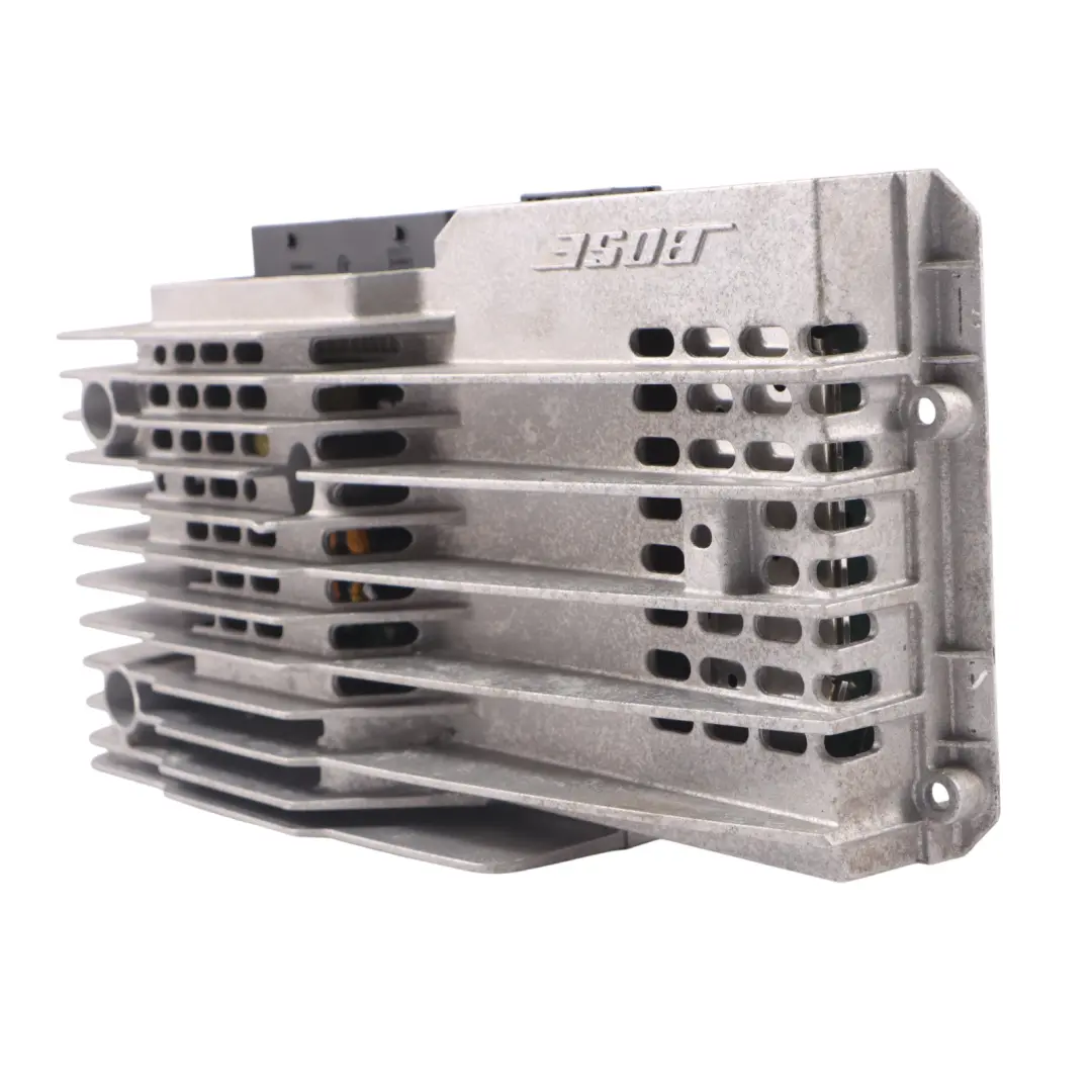 Audi TT 8J Audio Amplificador Premium Sound Unidad de Control Bose - SKU 8J0035223C - Número de pieza 8J0035223C