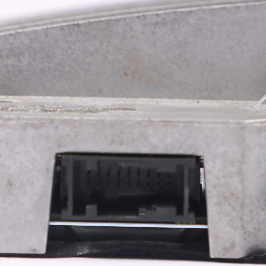 Audio-Verstärker Premium Sound Steuergerät Bose für Audi TT 8J mit Teilenummer 8J0035223C Audi TT 8J Audio-Verstärker Premium Sound Steuergerät Bose - SKU 8J0035223C - Teilenummer 8J0035223C