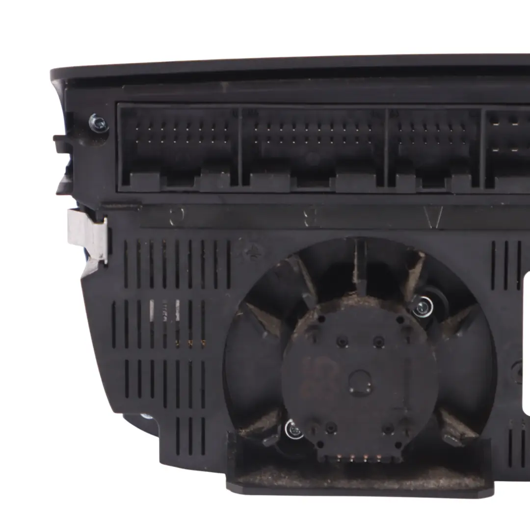 Audi TT 8J Climatisation A/C Panneau du chauffage de climatisation - SKU 8J0820043AQ - Numéro de pièce 8J0820043AQ