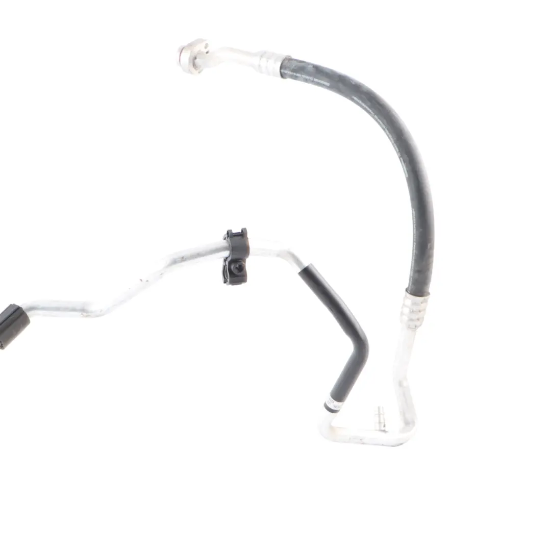 Tubo Manguera Sistema Aire Acondicionado 2.0 TDI CFGB para Audi TT 8J con número de pieza 8J0820719N Audi TT 8J Tubo Manguera Sistema Aire Acondicionado 2.0 TDI CFGB - SKU 8J0820719N - Número de pieza 8J0820719N