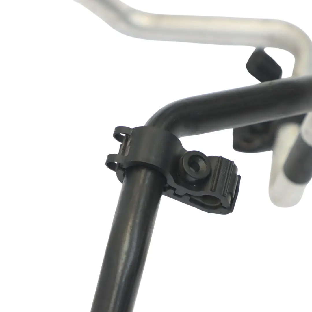 Audi TT 8J Tuyaux de climatisation Pantalon 8J0820719F - SKU 8J0820743F - Numéro de pièce 8J0820743F