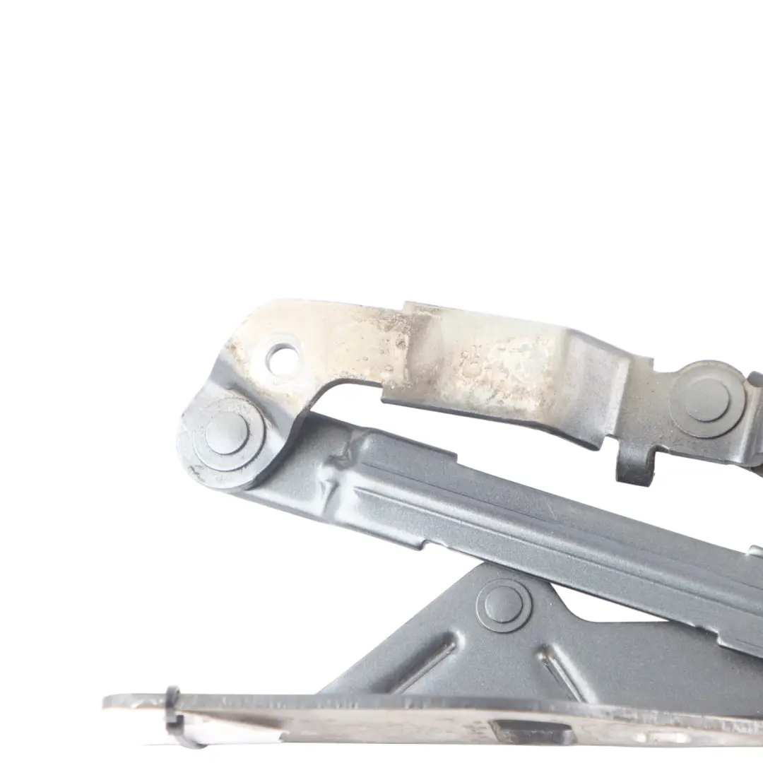 Audi TT 8J Charnière Capot Avant Gauche Gris Daytona Nacré - Z7S 8J0823302H - SKU 8J0823301H-DGR - Numéro de pièce 8J0823301H