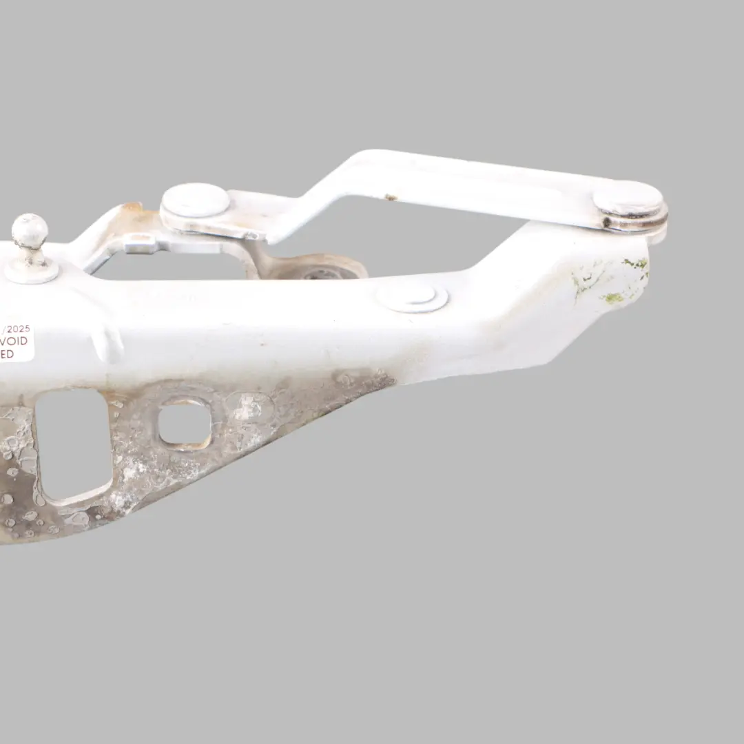 Bonnet Lid Hinge Front Right O/S Metallic Glacier White - S9R to Audi TT 8J with Part number 8J0823302H Audi TT 8J Bonnet Lid Hinge Front Right O/S Metallic Glacier White - S9R - SKU 8J0823302H-MGW - Part number 8J0823302H