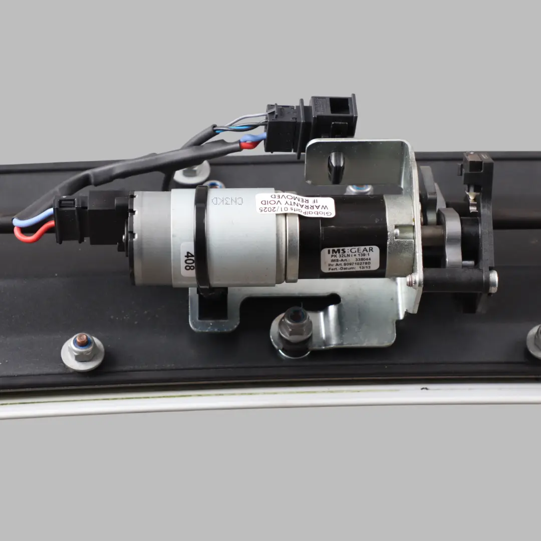 Spoiler Motor Glacier White Pearl - S9R to Audi TT 8J Rear Electric Active with Part number 8J0827948E Audi TT 8J Rear Electric Active Spoiler Motor Glacier White Pearl - S9R - SKU 8J0827948E-MGW - Part number 8J0827948E