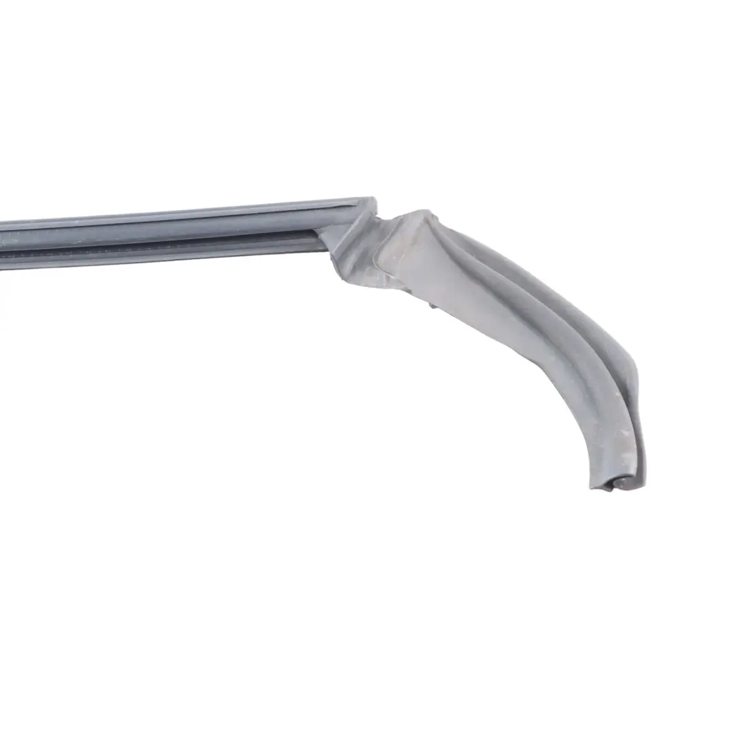 Joint d'étanchéité porte avant vitre intérieur droit pour Audi TT 8J à propos du numéro de pièce 8J0837480 Audi TT 8J Joint d'étanchéité porte avant vitre intérieur droit - SKU 8J0837480 - Numéro de pièce 8J0837480