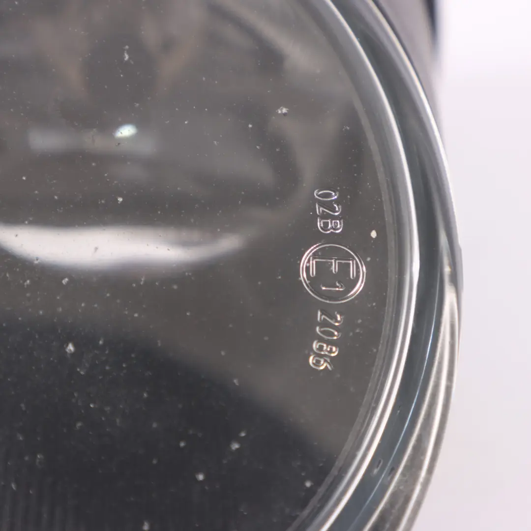 Halogen Przeciwmgłowy Prawy do Audi TT 8J o numerze 8J0941700 Audi TT 8J Halogen Przeciwmgłowy Prawy - SKU 8J0941700 - Numer Części 8J0941700