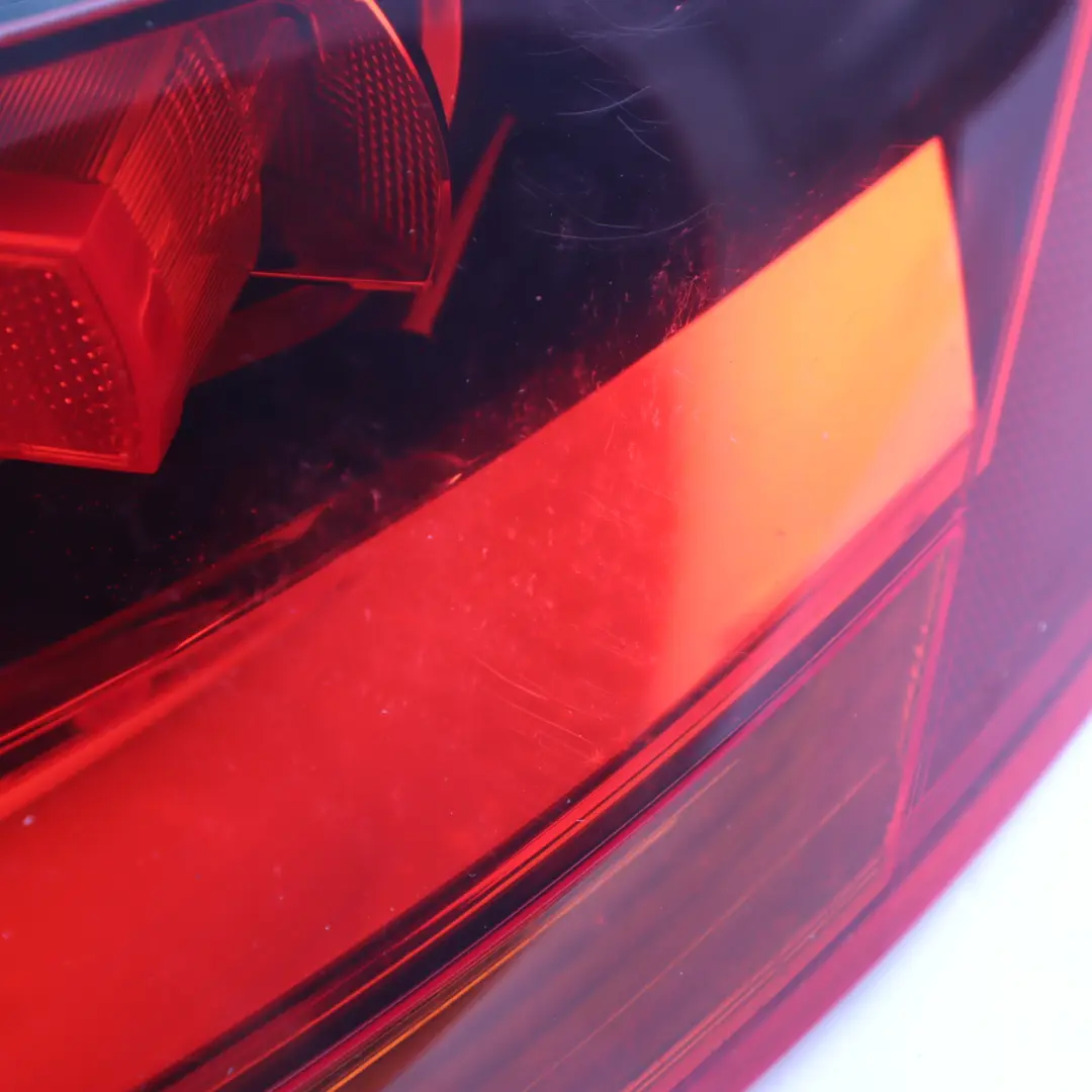 Audi TT 8J Rear Lamp Right O/S Light Trunk Lid Boot Tailgate - SKU 8J0945096C - Part number 8J0945096C