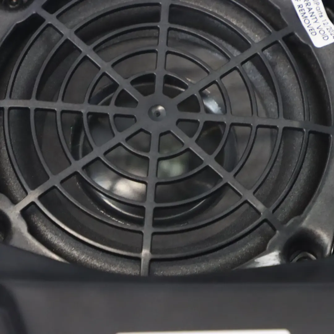 Audi TT 8J Porta posteriore Bose Subwoofer Altoparlante Box sinistra - SKU 8J8035382A - Numero di parte 8J8035382A