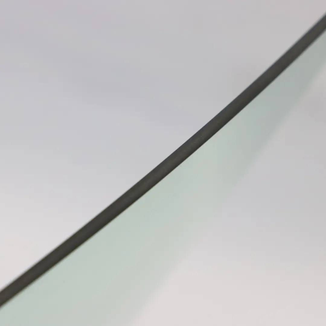 Side Glass Window Door Front Right O/S AS2 to AUDI TT 8J with Part number 8J8845202 AUDI TT 8J Side Glass Window Door Front Right O/S AS2 - SKU 8J8845202 - Part number 8J8845202