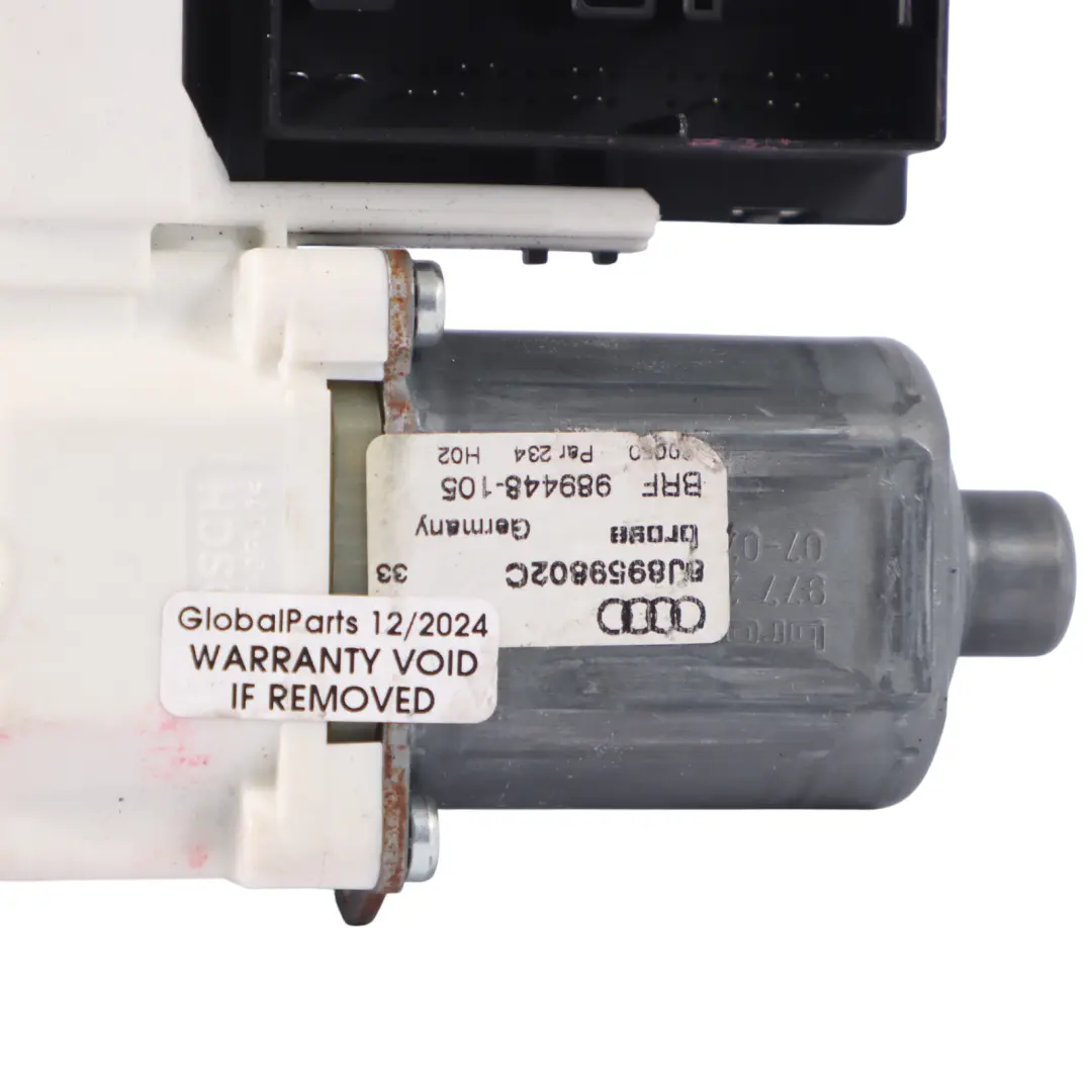 Audi A3 8V Moteur de lève vitre électrique de porte avant gauche - SKU 8J8959802C - Numéro de pièce 8J8959802C