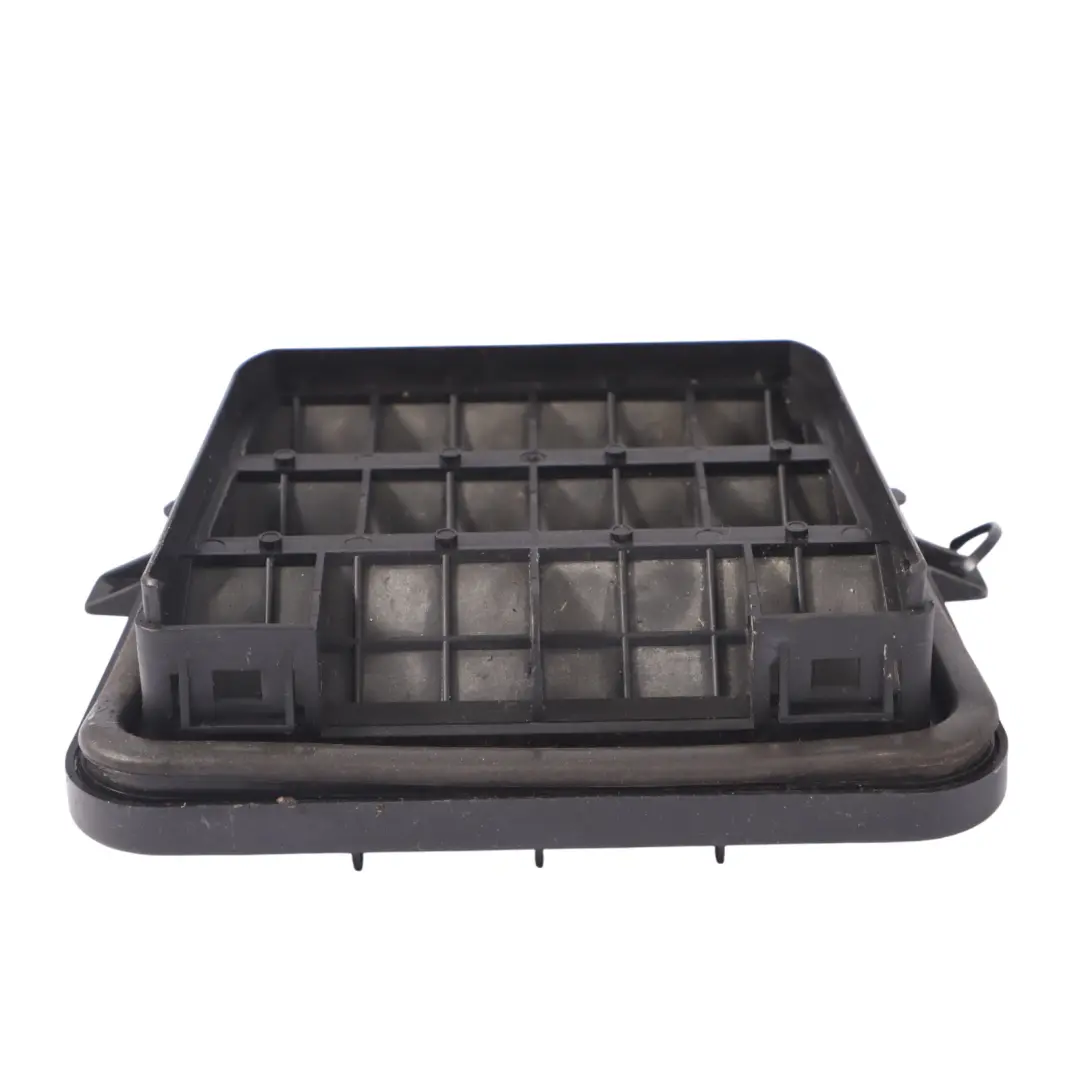 Audi A5 8T Rejilla de ventilación Tobera de techo trasera derecha - SKU 8K0819181A - Número de pieza 8K0819181A