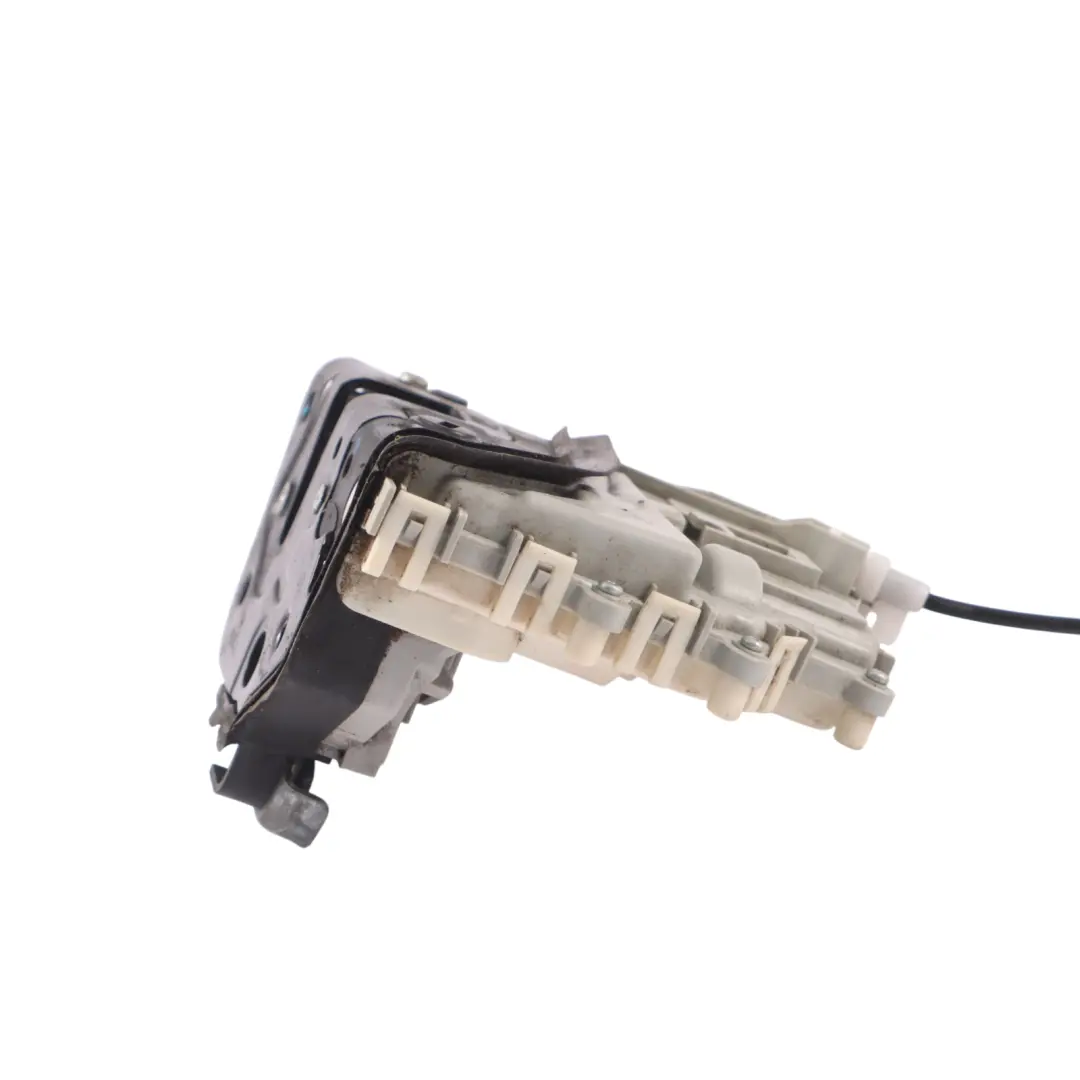 Zamek Drzwi Mechanizm Tył Prawy 8K0839016 do Audi Q5 8R A4 B8 o numerze 8K0839016F Audi Q5 8R A4 B8 Zamek Drzwi Mechanizm Tył Prawy 8K0839016 - SKU 8K0839016F - Numer Części 8K0839016F