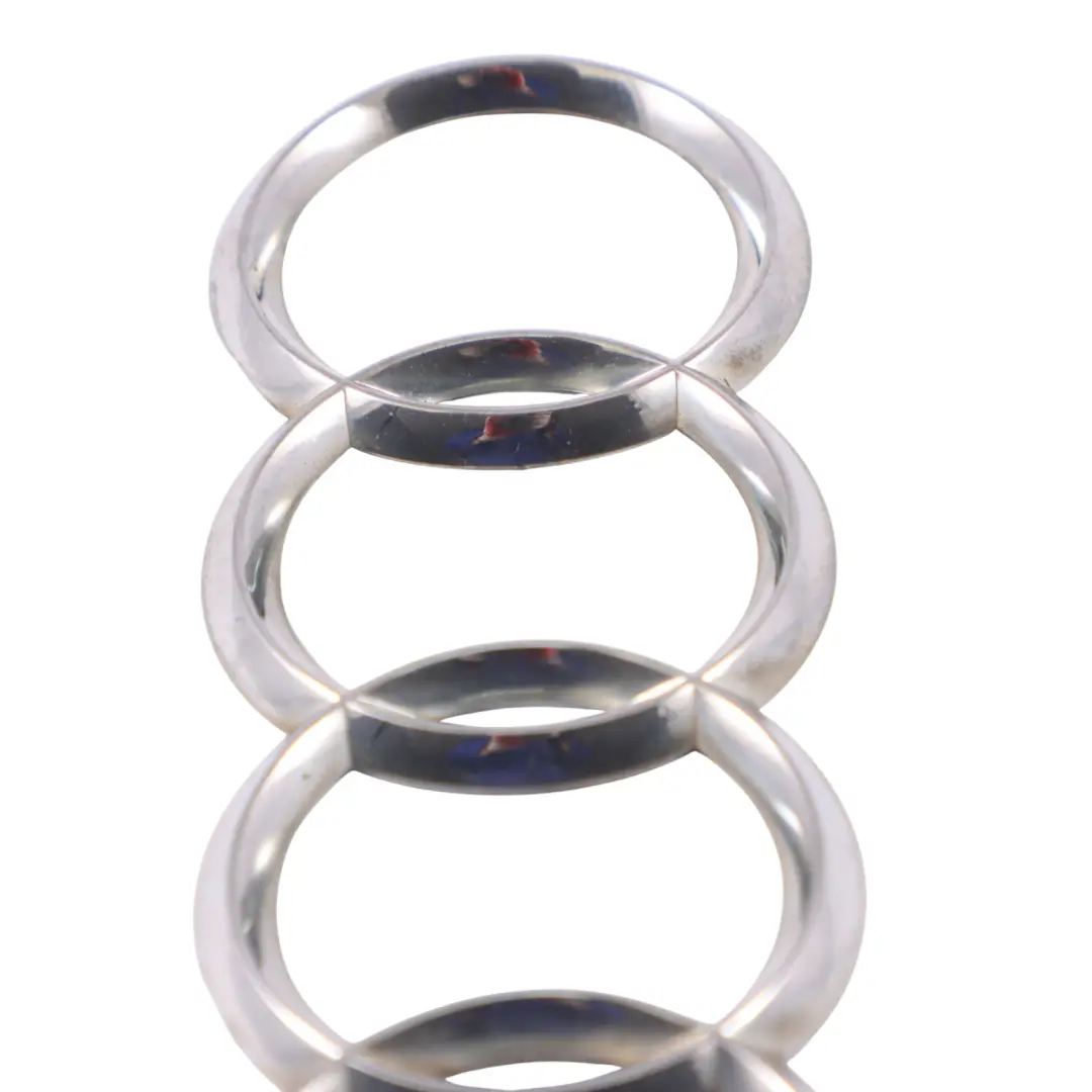 Parachoques delantero Radiador Cubierta Emblema Insignia para Audi A4 B8 con número de pieza 8K0853605 Audi A4 B8 Parachoques delantero Radiador Cubierta Emblema Insignia - SKU 8K0853605 - Número de pieza 8K0853605