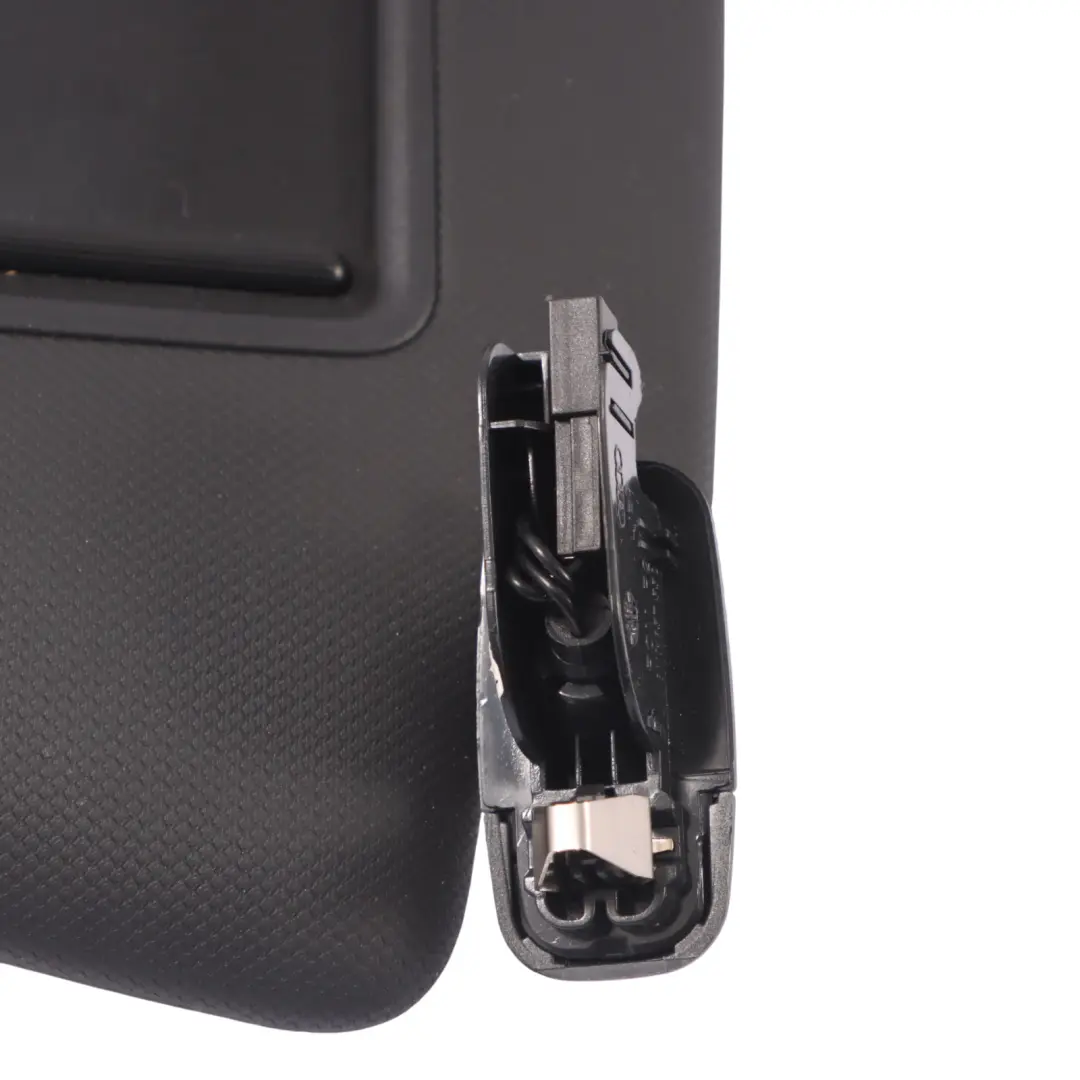 Parasol Delantero Iluminado Panel Embellecedor Derecho para Audi A4 S4 B8 con número de pieza 8K0857552F Audi A4 S4 B8 Parasol Delantero Iluminado Panel Embellecedor Derecho - SKU 8K0857552F - Número de pieza 8K0857552F