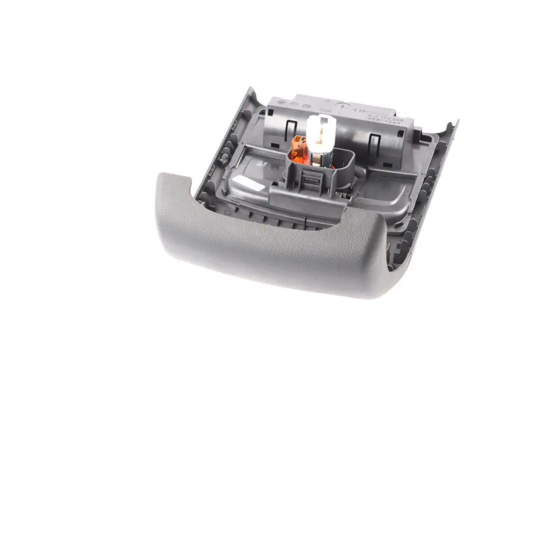 Audi A4 B8 Port d'alimentation Prise courant Allume cigarette 12V recouvrement - SKU 8K0864376-1 - Numéro de pièce 8K0864376