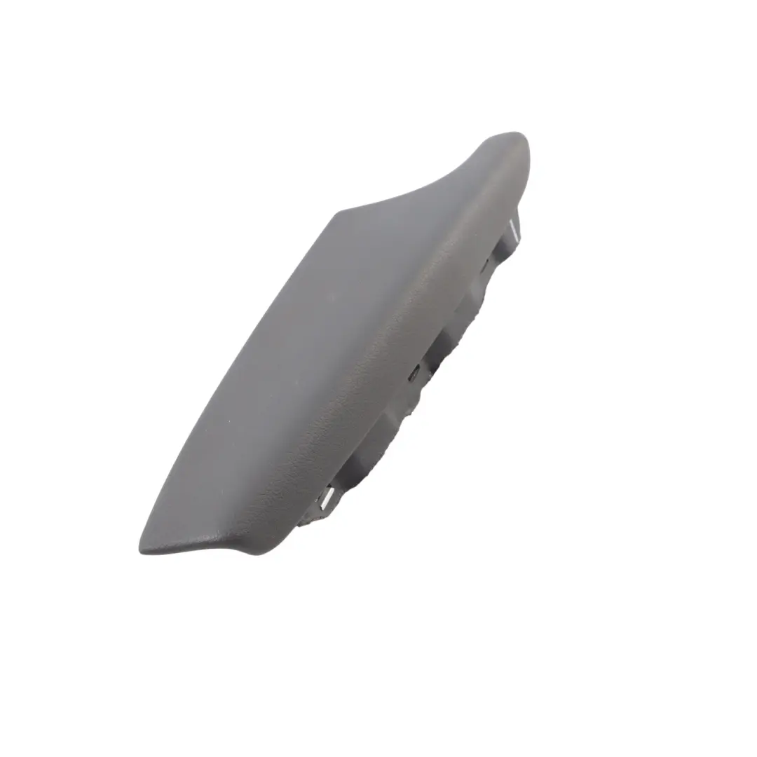 Türkarte Armlehne Griff Hinten Links Seele Schwarz für Audi A4 B8 mit Teilenummer 8K0867373 Audi A4 B8 Türkarte Armlehne Griff Hinten Links Seele Schwarz - SKU 8K0867373 - Teilenummer 8K0867373