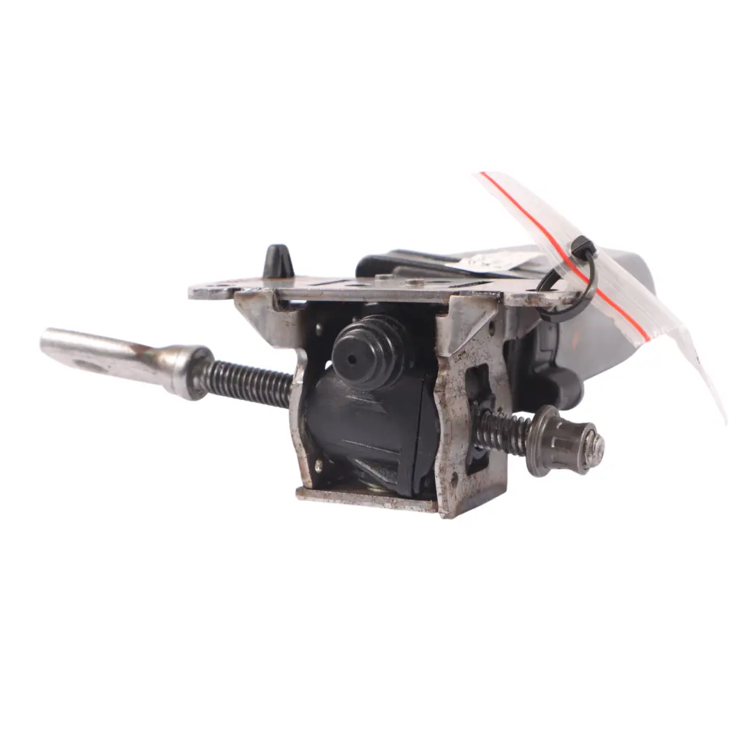 Attuatore motore regolatore sedile anteriore destro per Audi S5 8T con numero di parte 8K0959762 Audi S5 8T Attuatore motore regolatore sedile anteriore destro - SKU 8K0959762 - Numero di parte 8K0959762