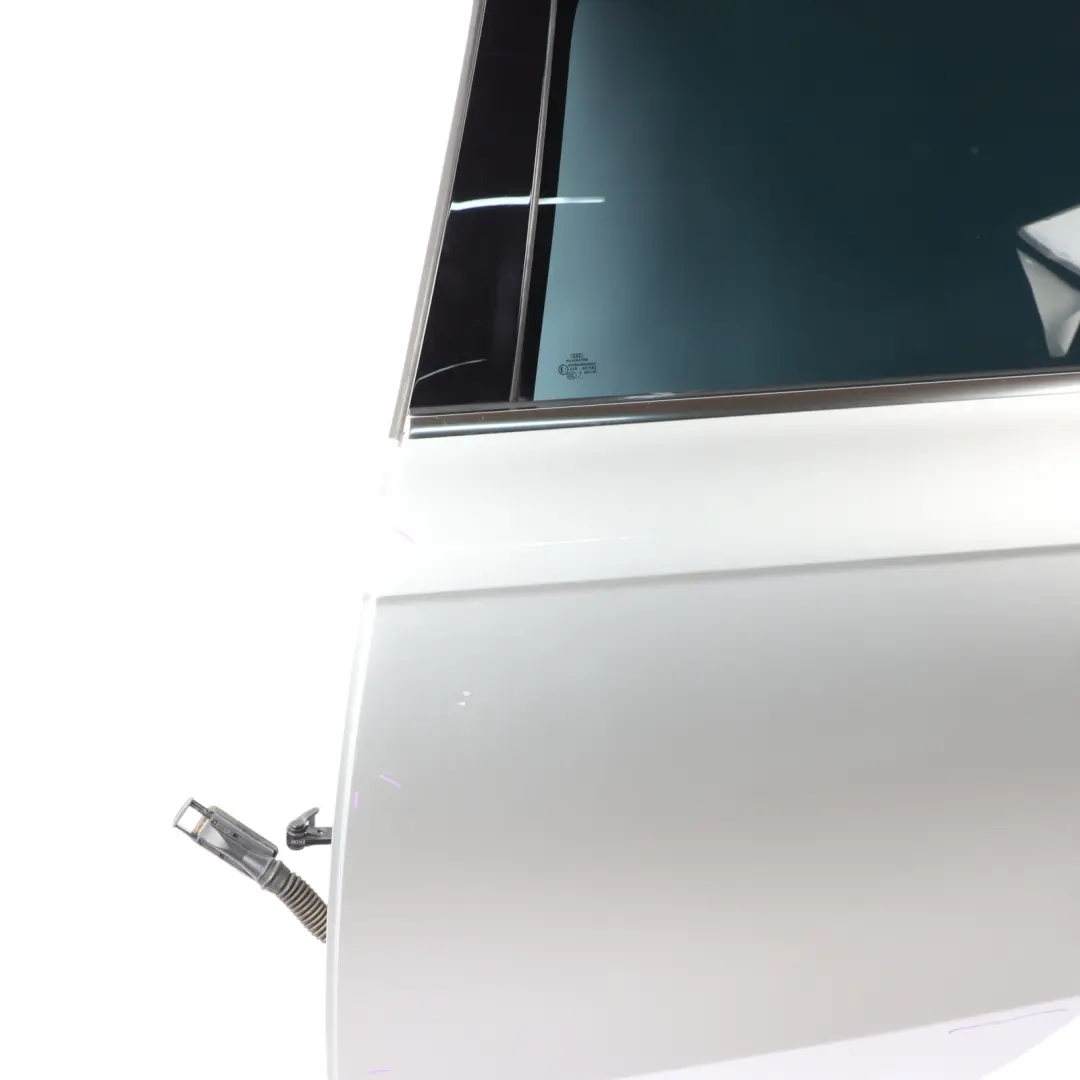 Door Left N/S Ice Silver Metallic - X7W to Audi A4 B8 Limousine Rear with Part number 8K5833051D Audi A4 B8 Limousine Rear Door Left N/S Ice Silver Metallic - X7W - SKU 8K5833051D-ICS - Part number 8K5833051D