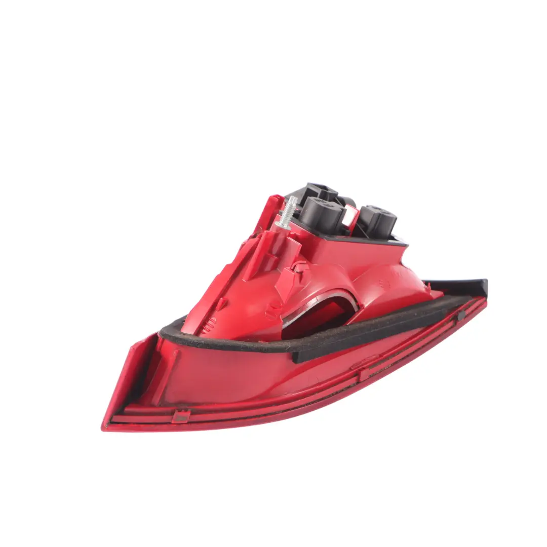 Feu arrière droit du couvercle de coffre pour Audi A4 B8 Saloon à propos du numéro de pièce 8K5945094D Audi A4 B8 Saloon Feu arrière droit du couvercle de coffre - SKU 8K5945094D-1 - Numéro de pièce 8K5945094D