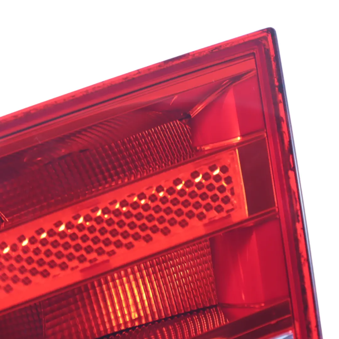 Audi A4 B8 Limousine Hinten Rechts Kofferraumklappe Rücklicht Lampe - SKU 8K5945094D-1 - Teilenummer 8K5945094D